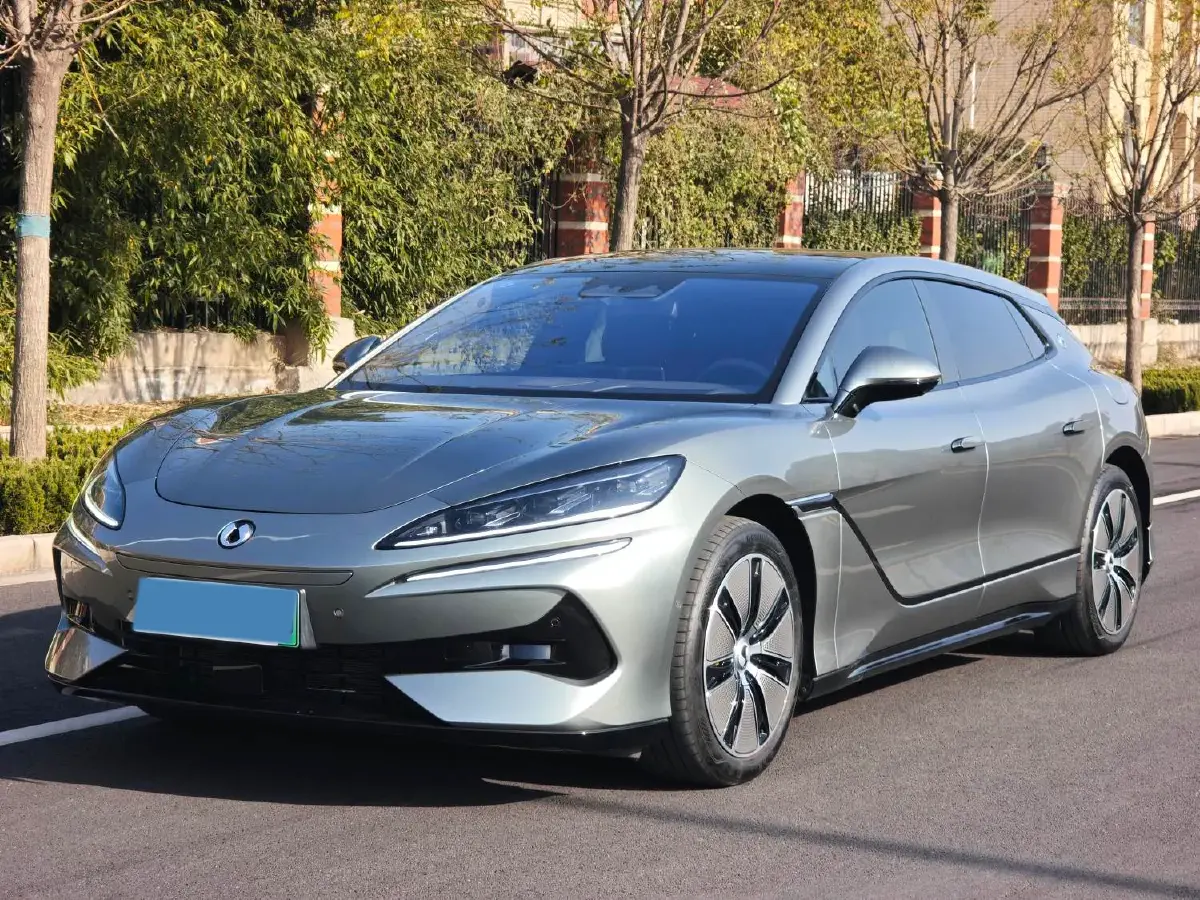 2024 Denza DenzaZ9GT 2.0T 207HP L4 E-CVT PHEV 38.5KWH