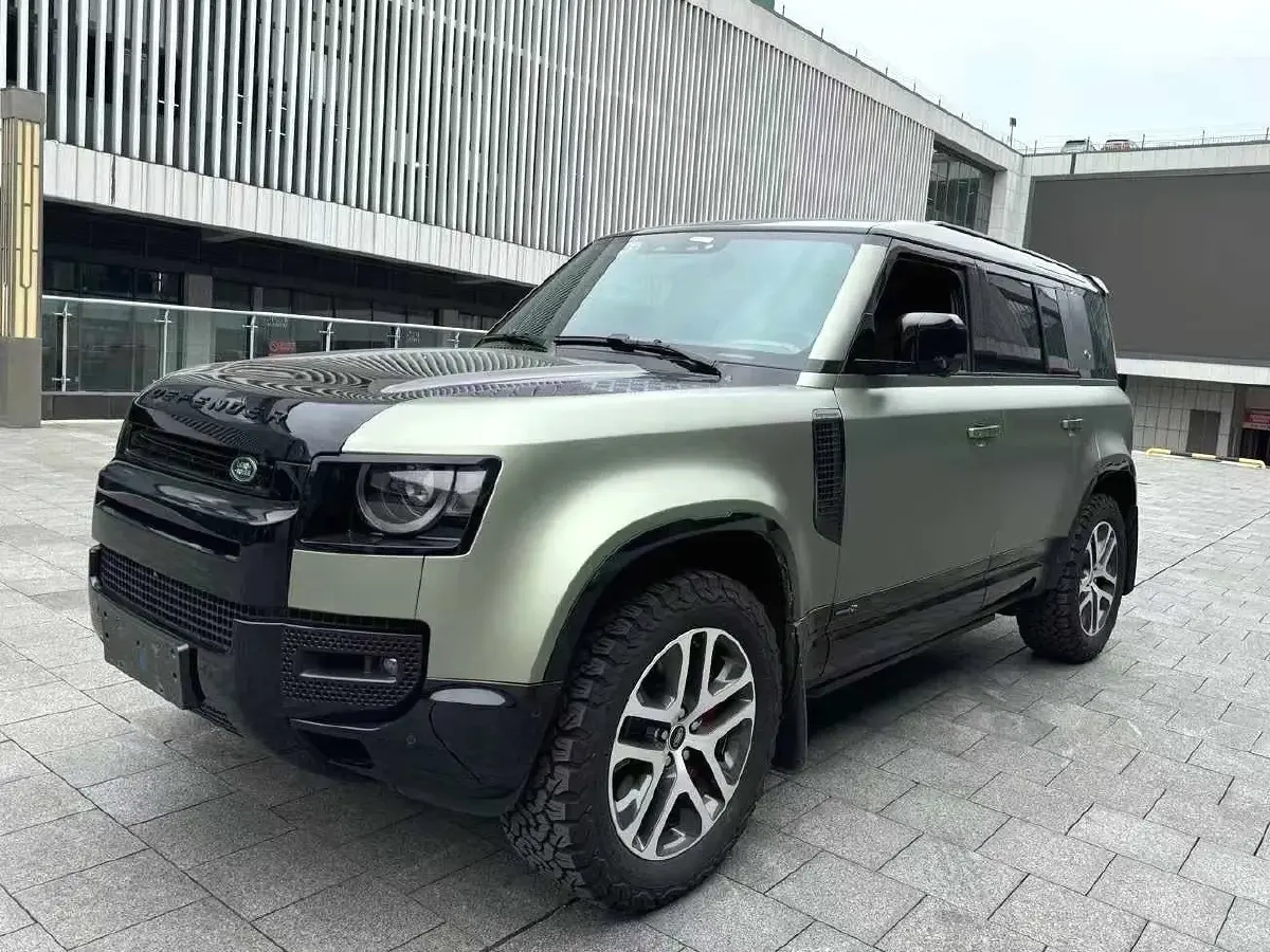2022 Land Rover Defender 3.0T 400HP L6 8AT