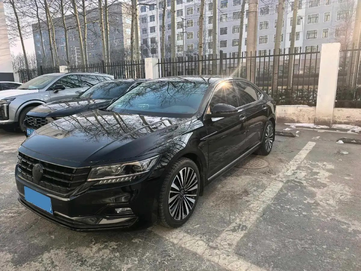 2020 Volkswagen Passat 2.0T 186HP L4 7DCT