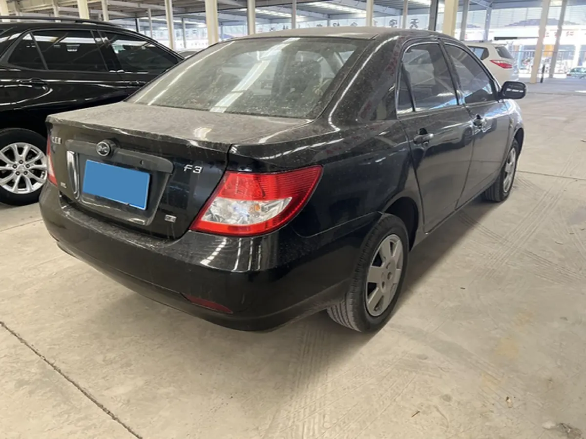 2013 FAW Vita V5 1.5L 102HP L4 5MT,autocango,china used car exporter,china ev exporter,chinese used car exporter,chinese used ev exporter