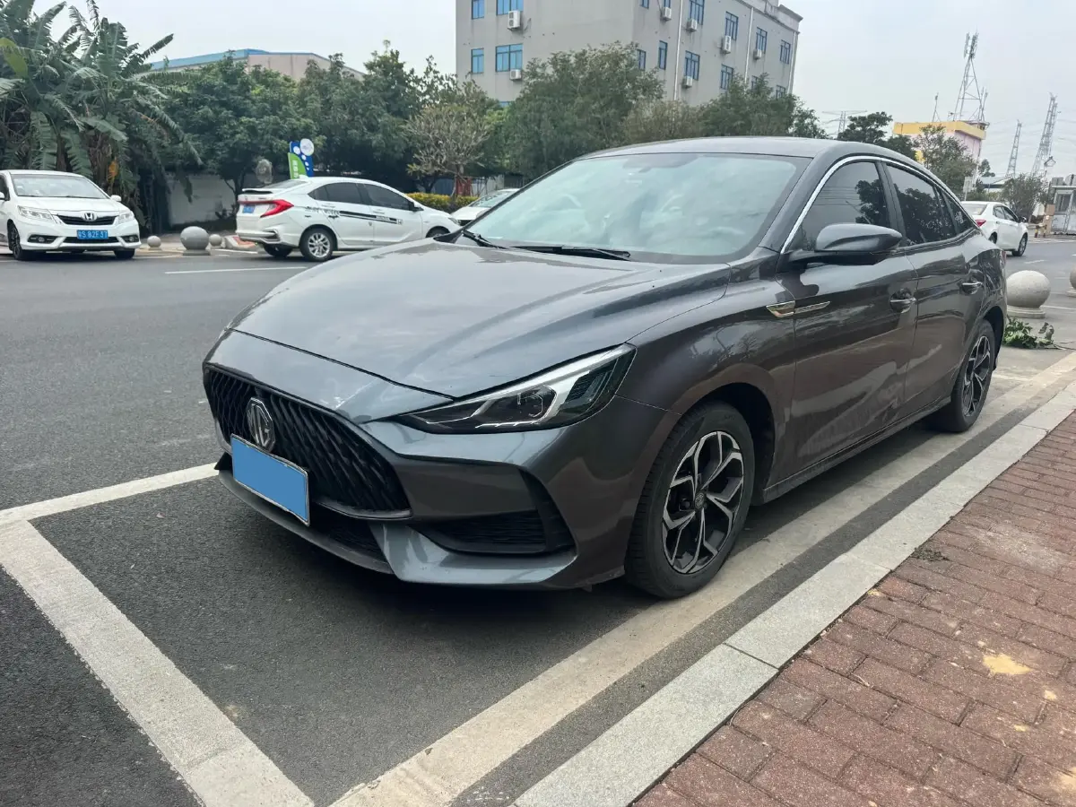 2021 MG 5 1.5L 120HP L4 CVT