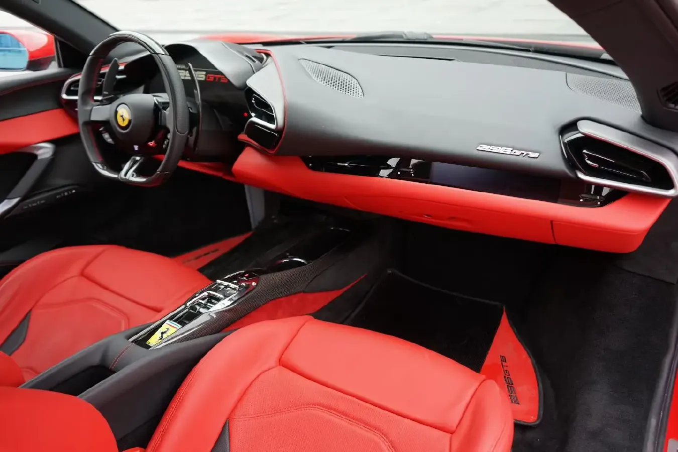2021 Ferrari 296 3.0T 663HP V6 8DCT PHEV 7.45KWH,autocango,china used car exporter,china ev exporter,chinese used car exporter,chinese used ev exporter