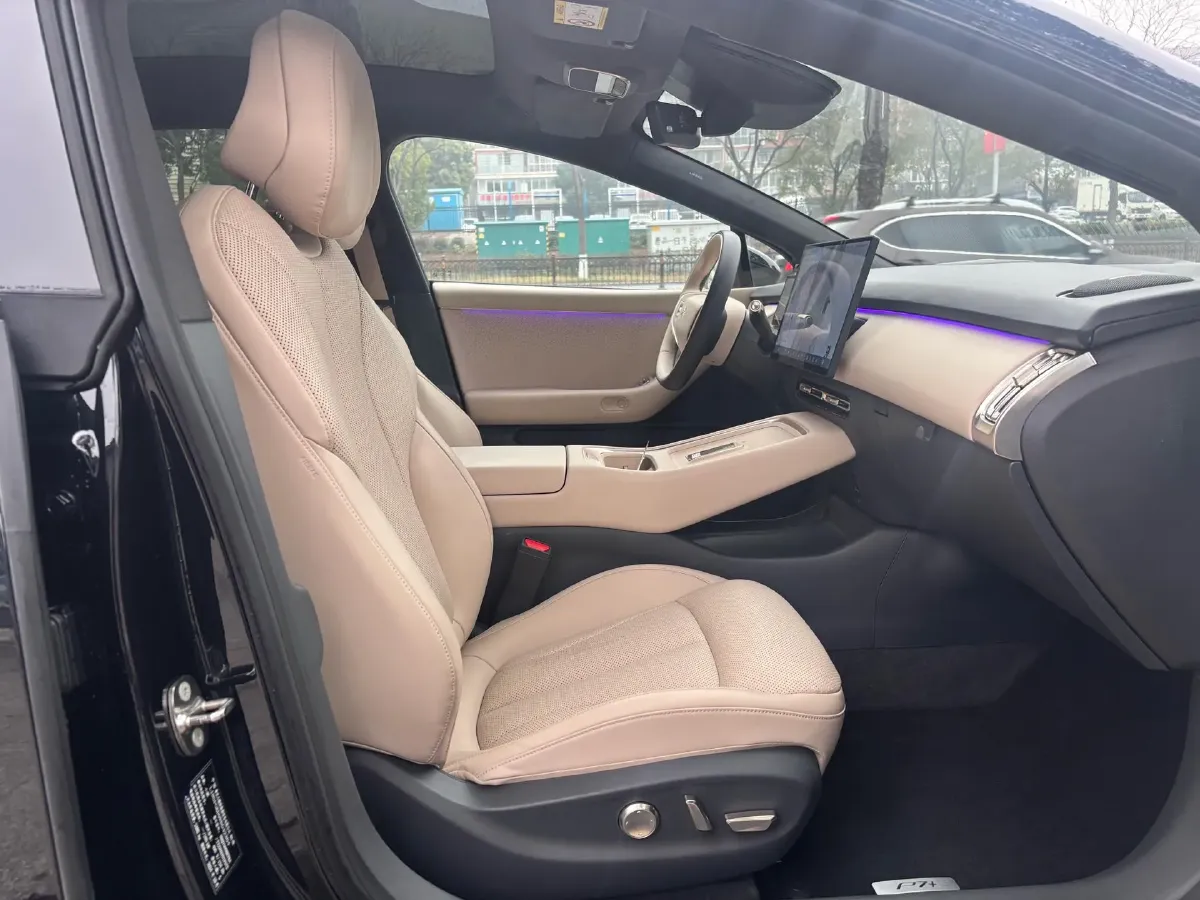 2024 Xpeng P7+ BEV 60.7KWH,autocango,china used car exporter,china ev exporter,chinese used car exporter,chinese used ev exporter