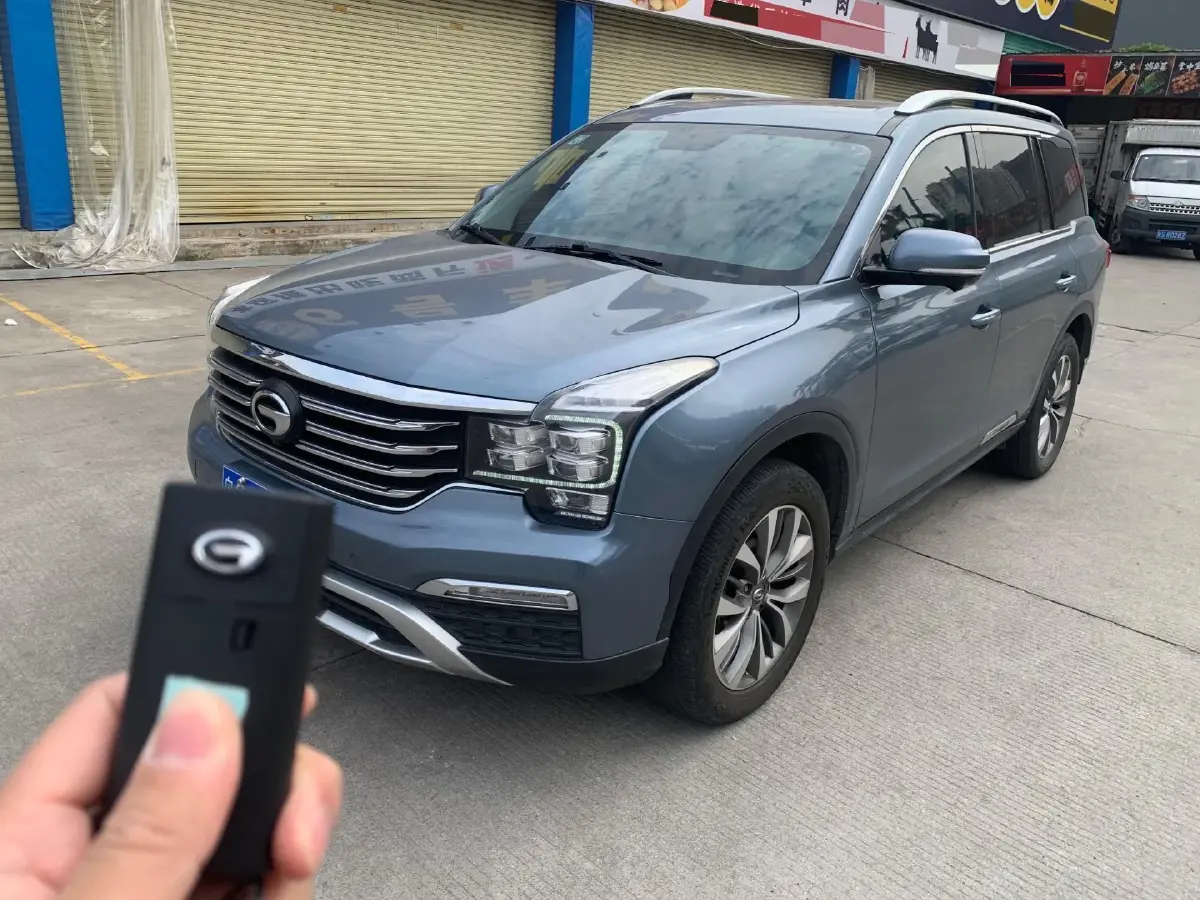 2017 GAC Trumpchi GS8 2.0T 201HP L4 6AT