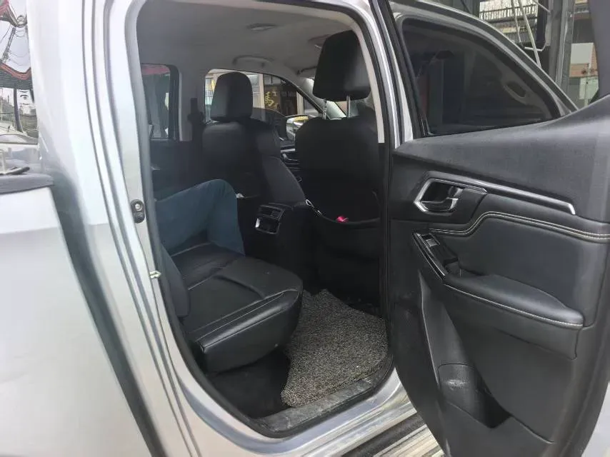 2021 Isuzu D-MAX 1.9T 163HP L4 6AT,autocango,china used car exporter,china ev exporter,chinese used car exporter,chinese used ev exporter