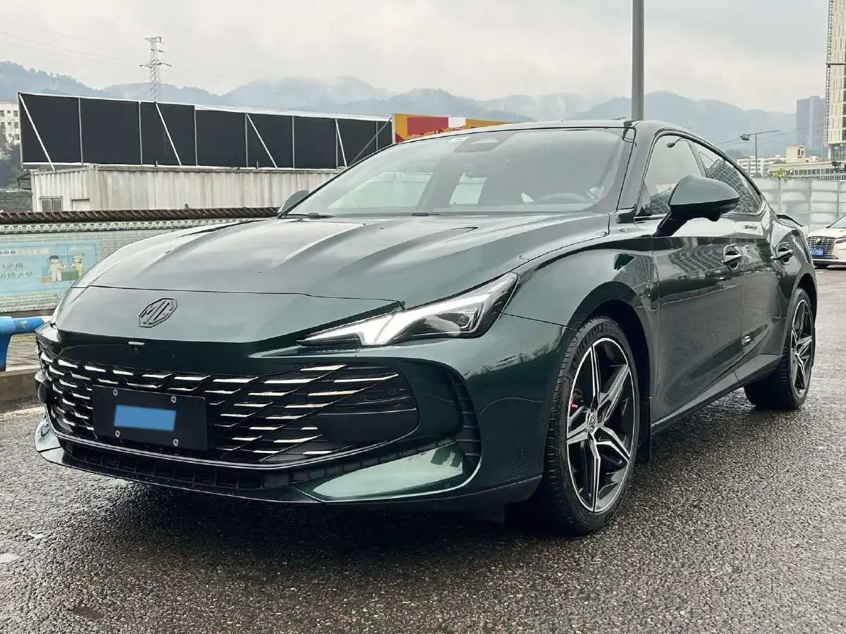 2023 MG 7 2.0T 261HP L4 9AT