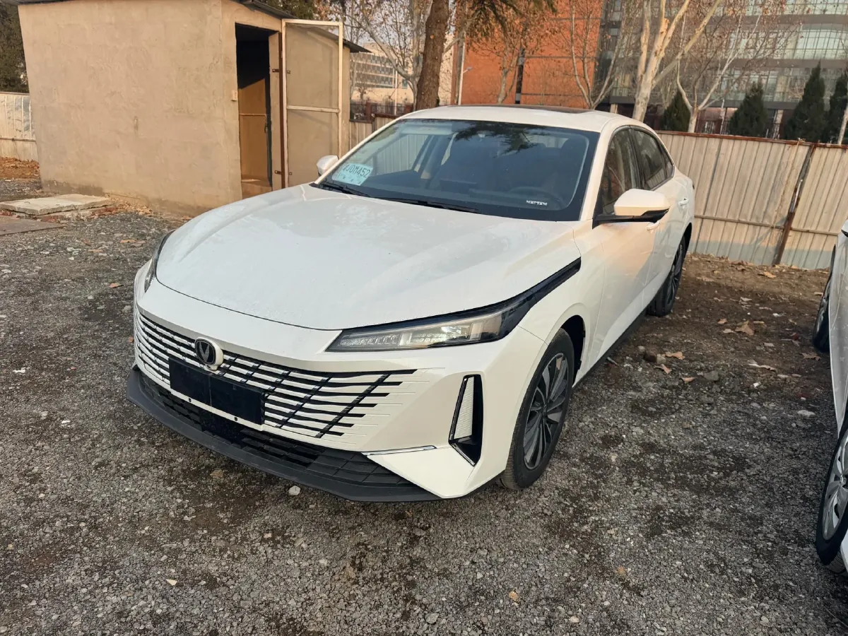 2025 ChangAn EadoPHEV 1.5L 98HP L4 E-CVT PHEV,autocango,china used car exporter,china ev exporter,chinese used car exporter,chinese used ev exporter