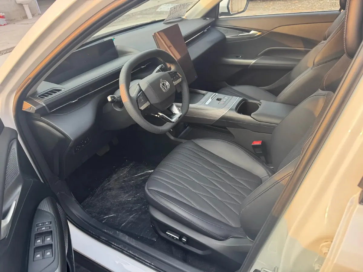 2025 ChangAn EadoPHEV 1.5L 98HP L4 E-CVT PHEV,autocango,china used car exporter,china ev exporter,chinese used car exporter,chinese used ev exporter