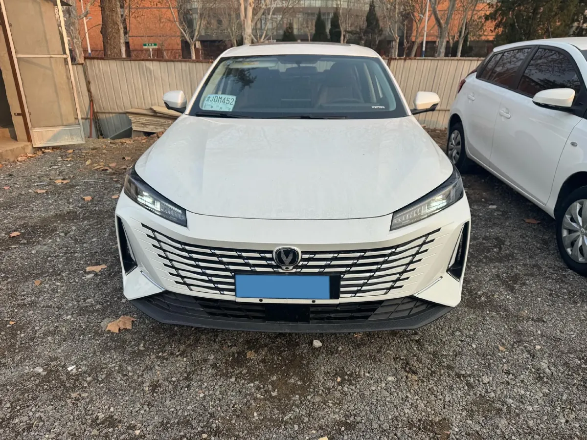 2025 ChangAn EadoPHEV 1.5L 98HP L4 E-CVT PHEV,autocango,china used car exporter,china ev exporter,chinese used car exporter,chinese used ev exporter