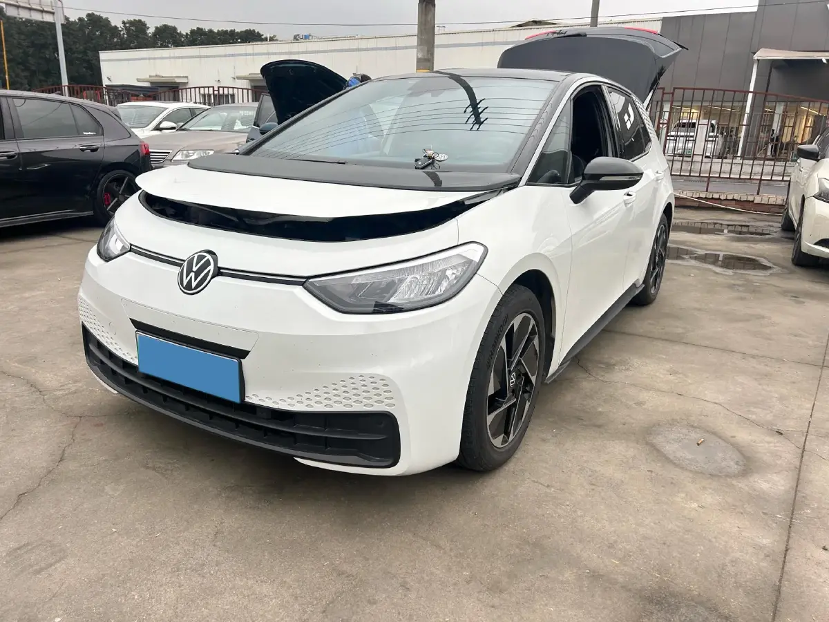 2024 Volkswagen ID.3 BEV 52.8KWH