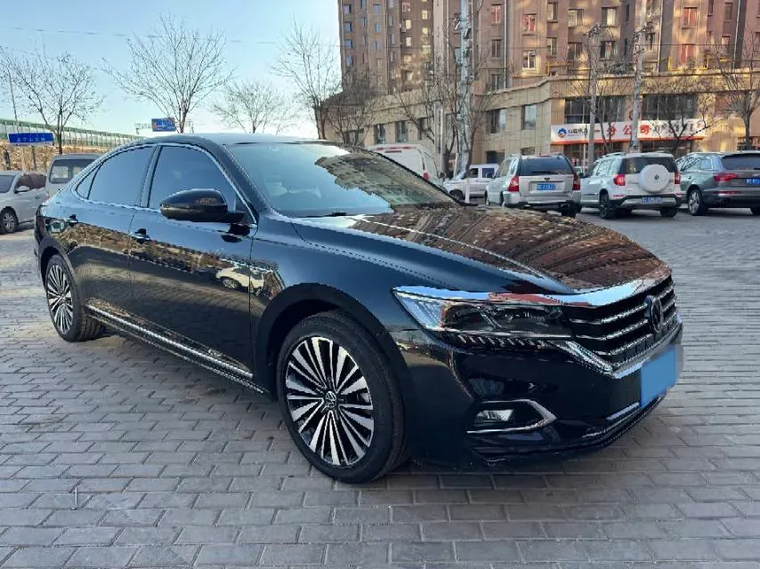 2020 Volkswagen Passat 2.0T 186HP L4 7DCT,autocango,china used car exporter,china ev exporter,chinese used car exporter,chinese used ev exporter