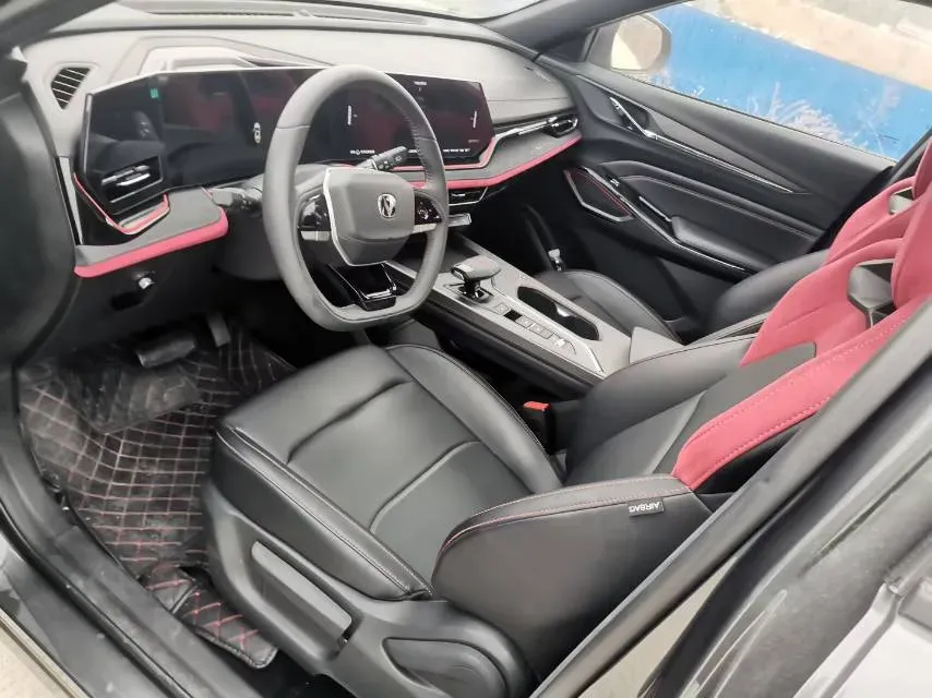 2024 ChangAn X7 PLUS 1.5T 170HP L4 6MT,autocango,china used car exporter,china ev exporter,chinese used car exporter,chinese used ev exporter