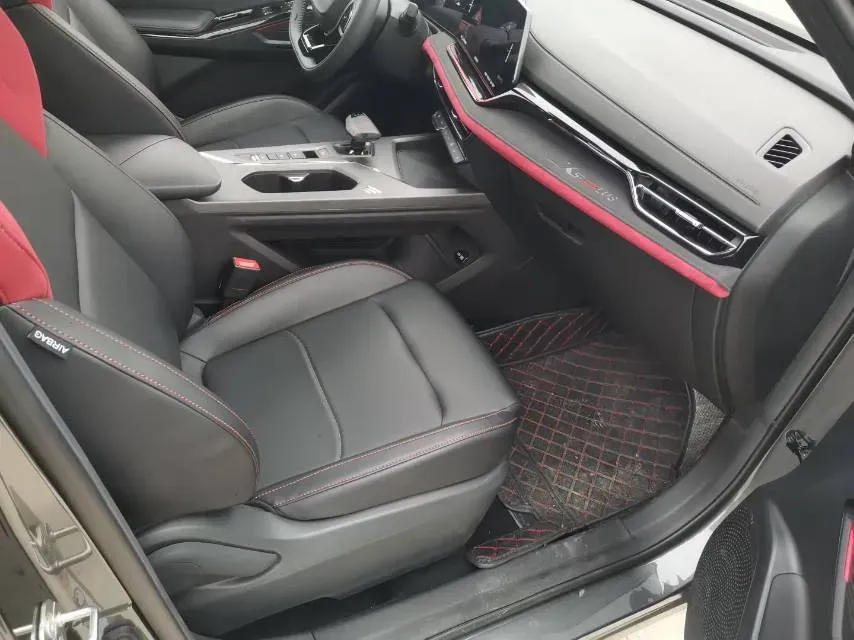 2024 ChangAn X7 PLUS 1.5T 170HP L4 6MT,autocango,china used car exporter,china ev exporter,chinese used car exporter,chinese used ev exporter