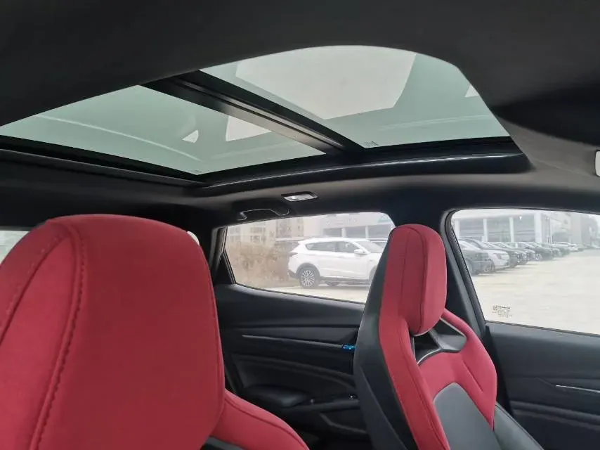 2024 ChangAn X7 PLUS 1.5T 170HP L4 6MT,autocango,china used car exporter,china ev exporter,chinese used car exporter,chinese used ev exporter