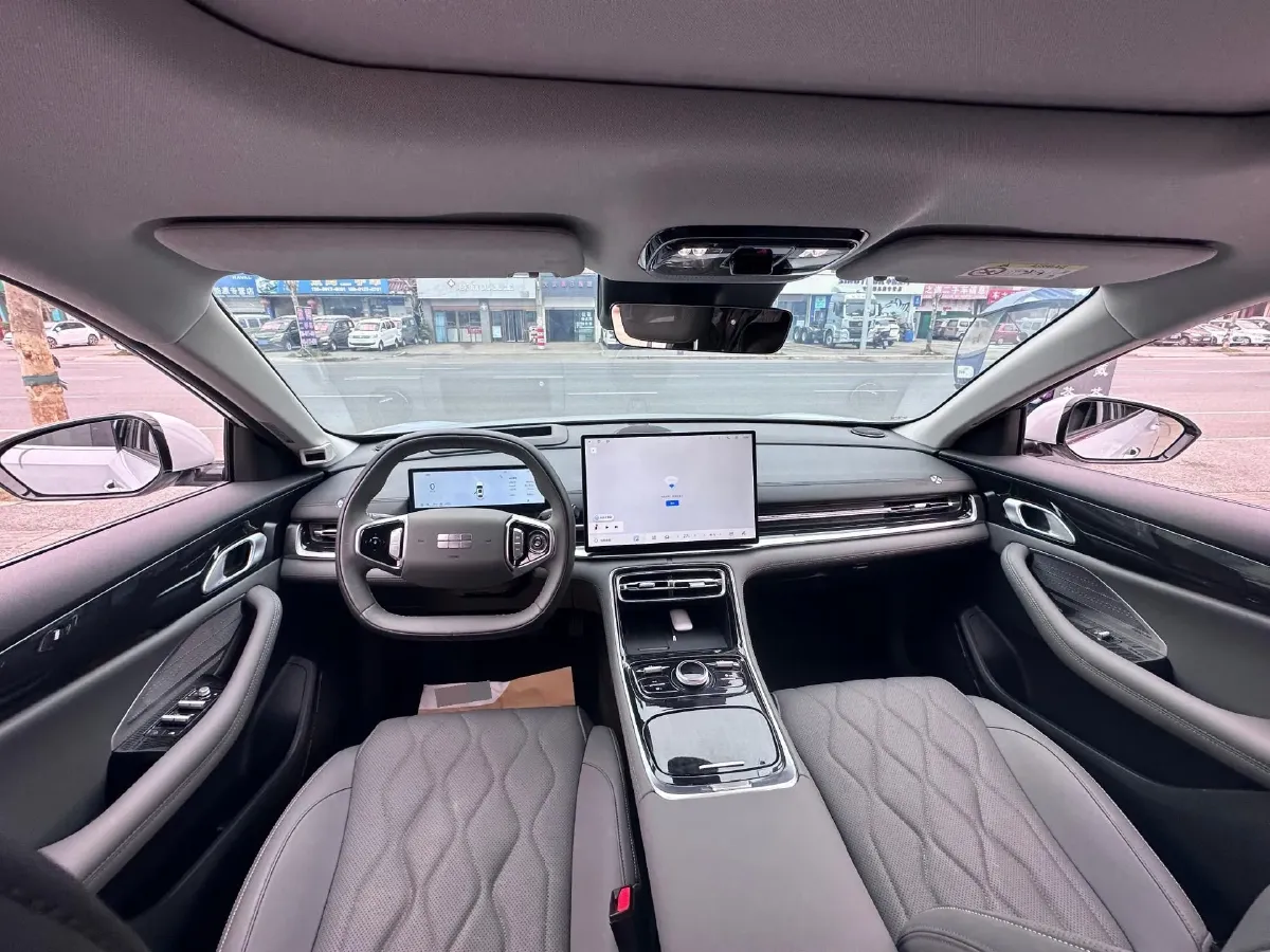 2025 Geely Galaxy A7 1.5L 112HP L4 1DHT PHEV,autocango,china used car exporter,china ev exporter,chinese used car exporter,chinese used ev exporter