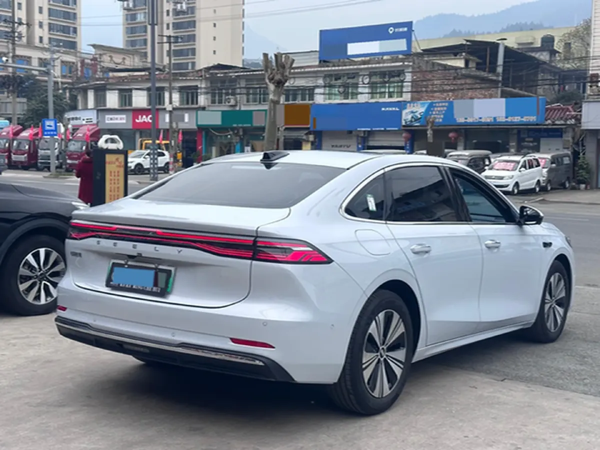 2025 Geely Galaxy A7 1.5L 112HP L4 1DHT PHEV,autocango,china used car exporter,china ev exporter,chinese used car exporter,chinese used ev exporter