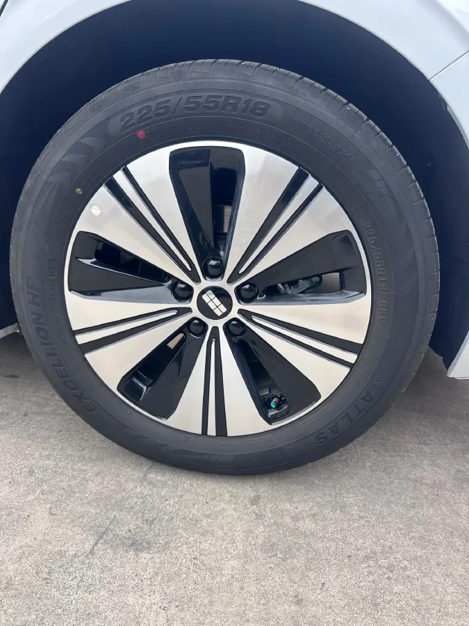 2025 Geely Galaxy A7 1.5L 112HP L4 1DHT PHEV,autocango,china used car exporter,china ev exporter,chinese used car exporter,chinese used ev exporter