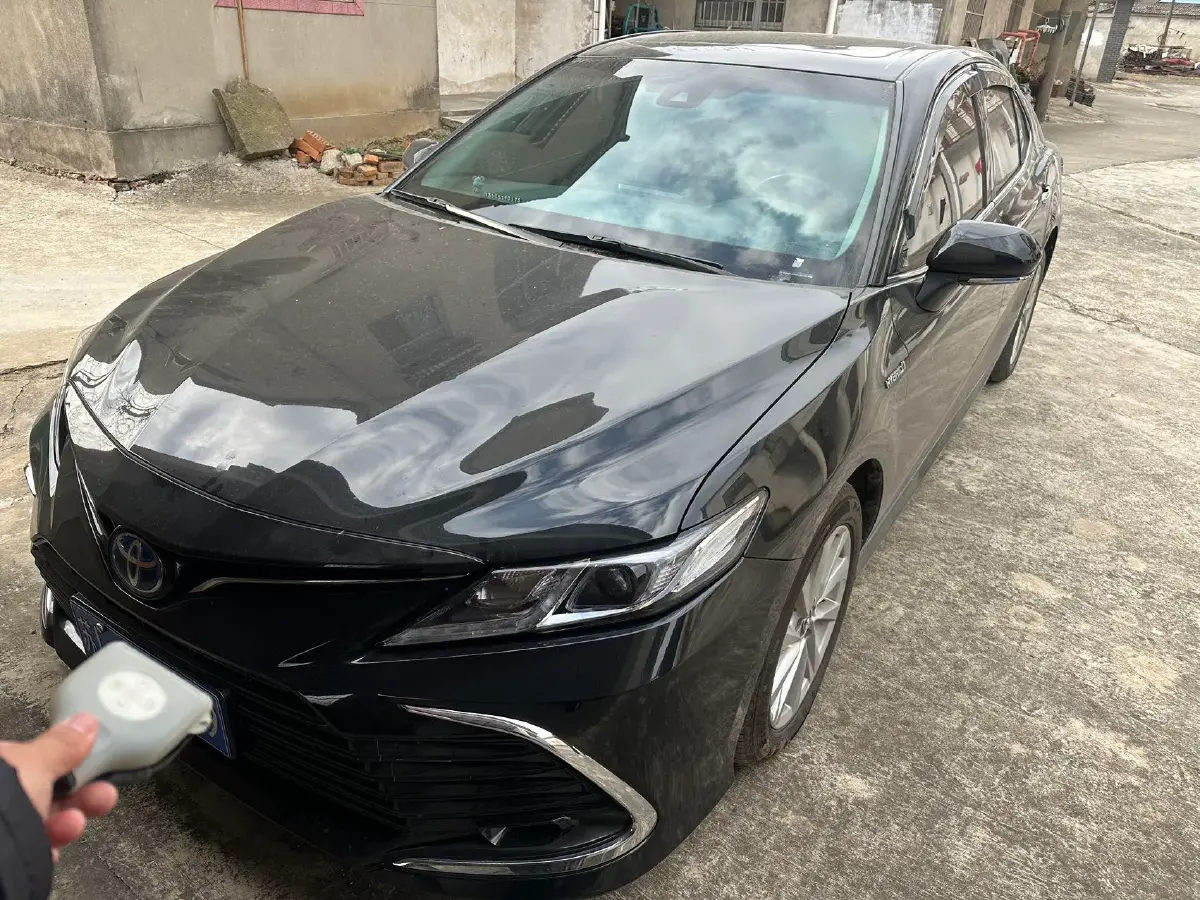 2021 Toyota Camry 2.5L 178HP L4 E-CVT Hybrid