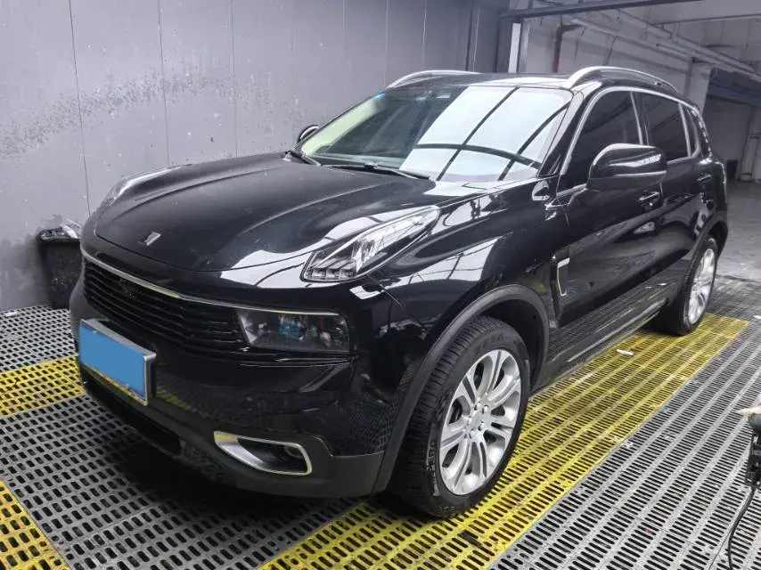 2019 LYNK&CO 01 2.0T 190HP L4 6AT