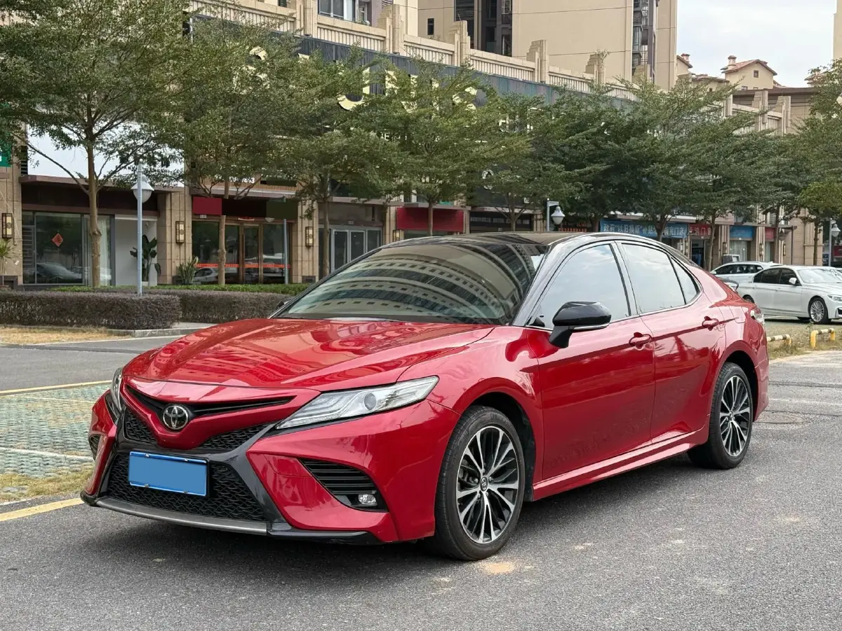2019 Toyota Camry 2.0L 178HP L4 CVT