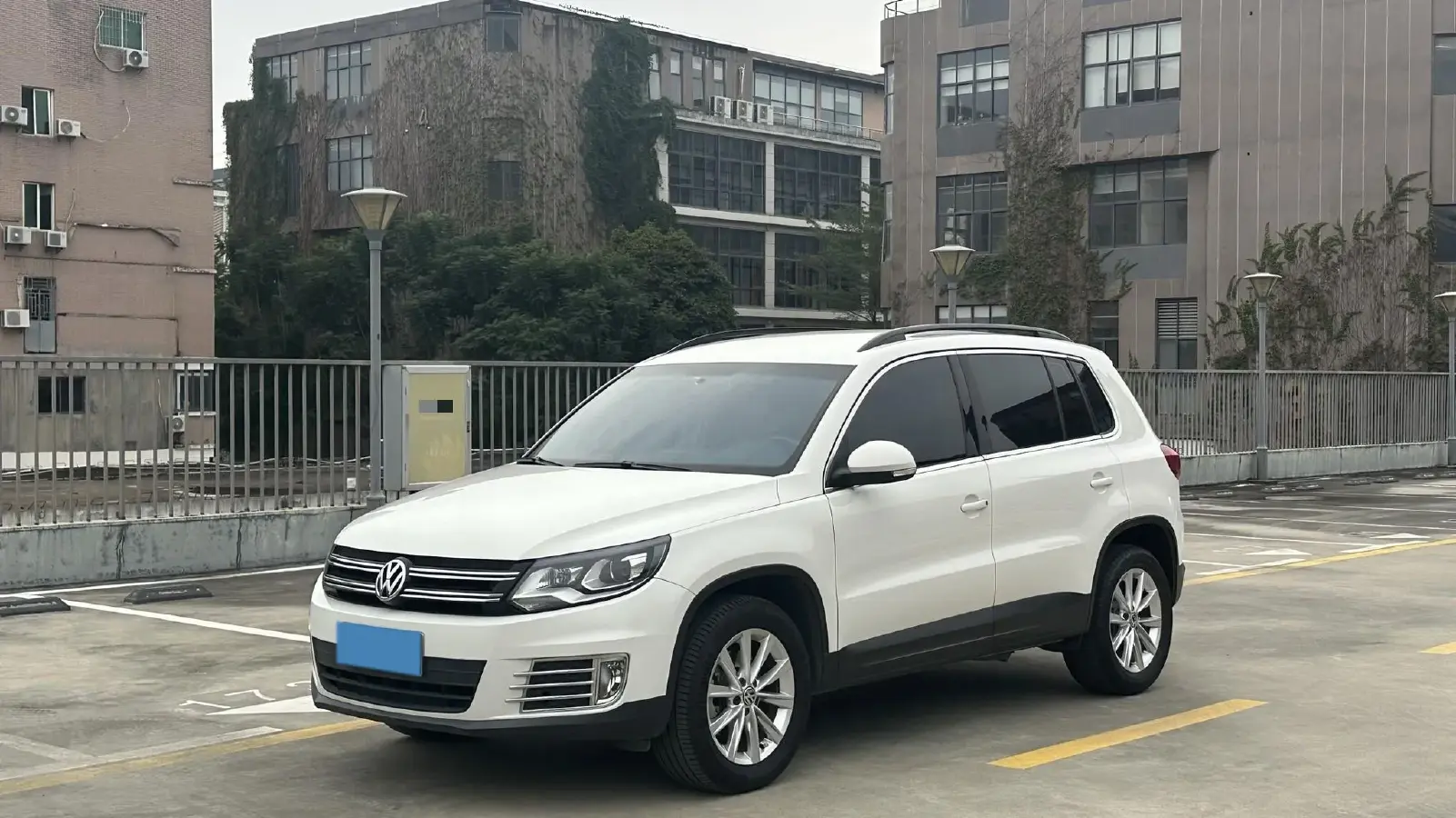 2016 Volkswagen Touran 1.4T 150HP L4 7DCT