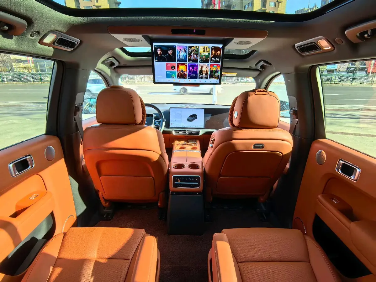 2023 Li L9 Range Extended 154HP REEV 42.6KWH,autocango,china used car exporter,china ev exporter,chinese used car exporter,chinese used ev exporter