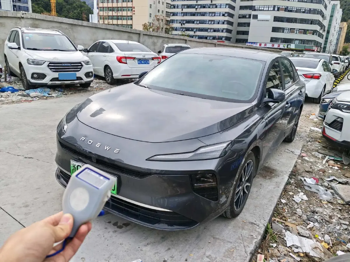 2025 Roewe D6 BEV