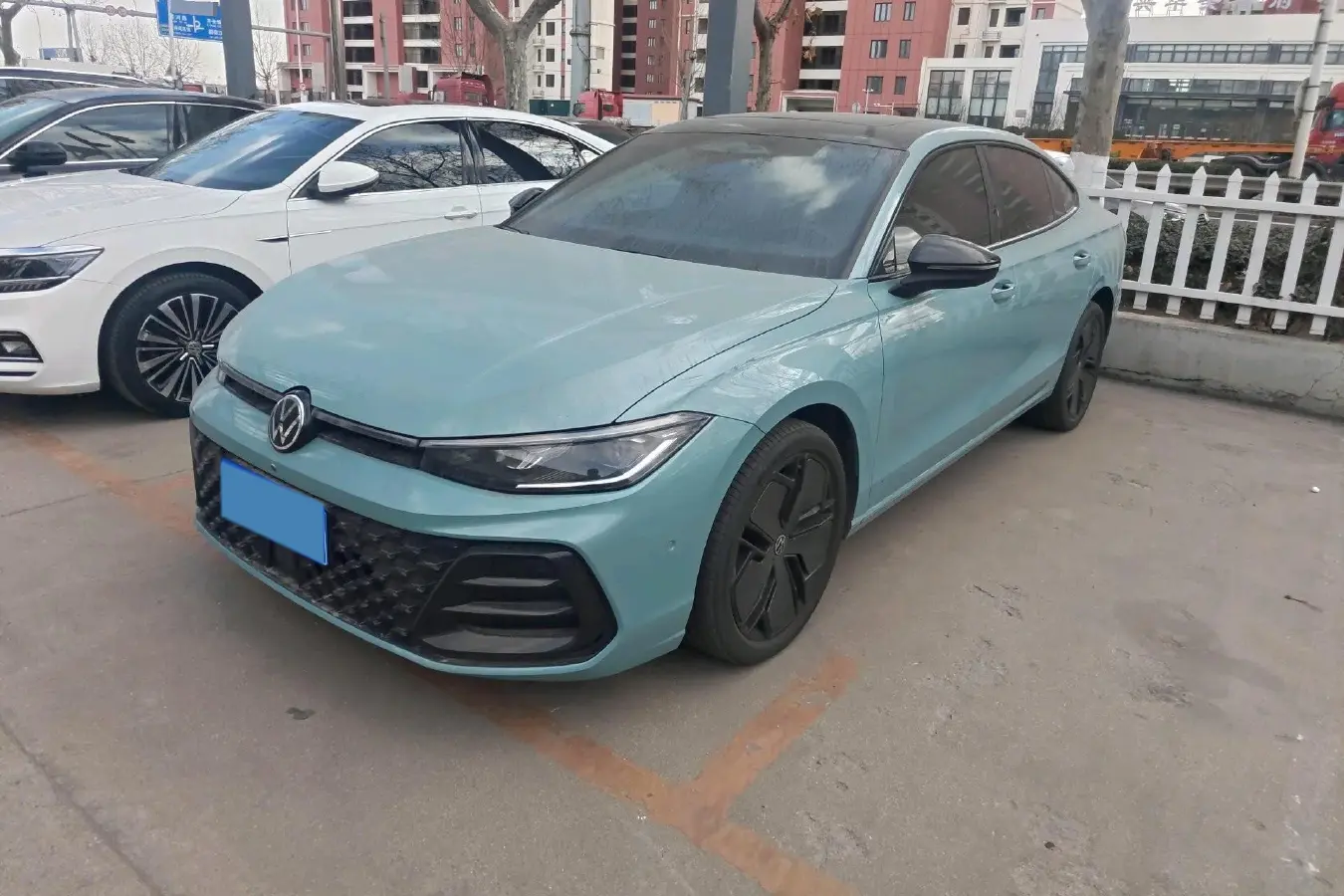 2025 Volkswagen Passat 2.0T 220HP L4 7DCT