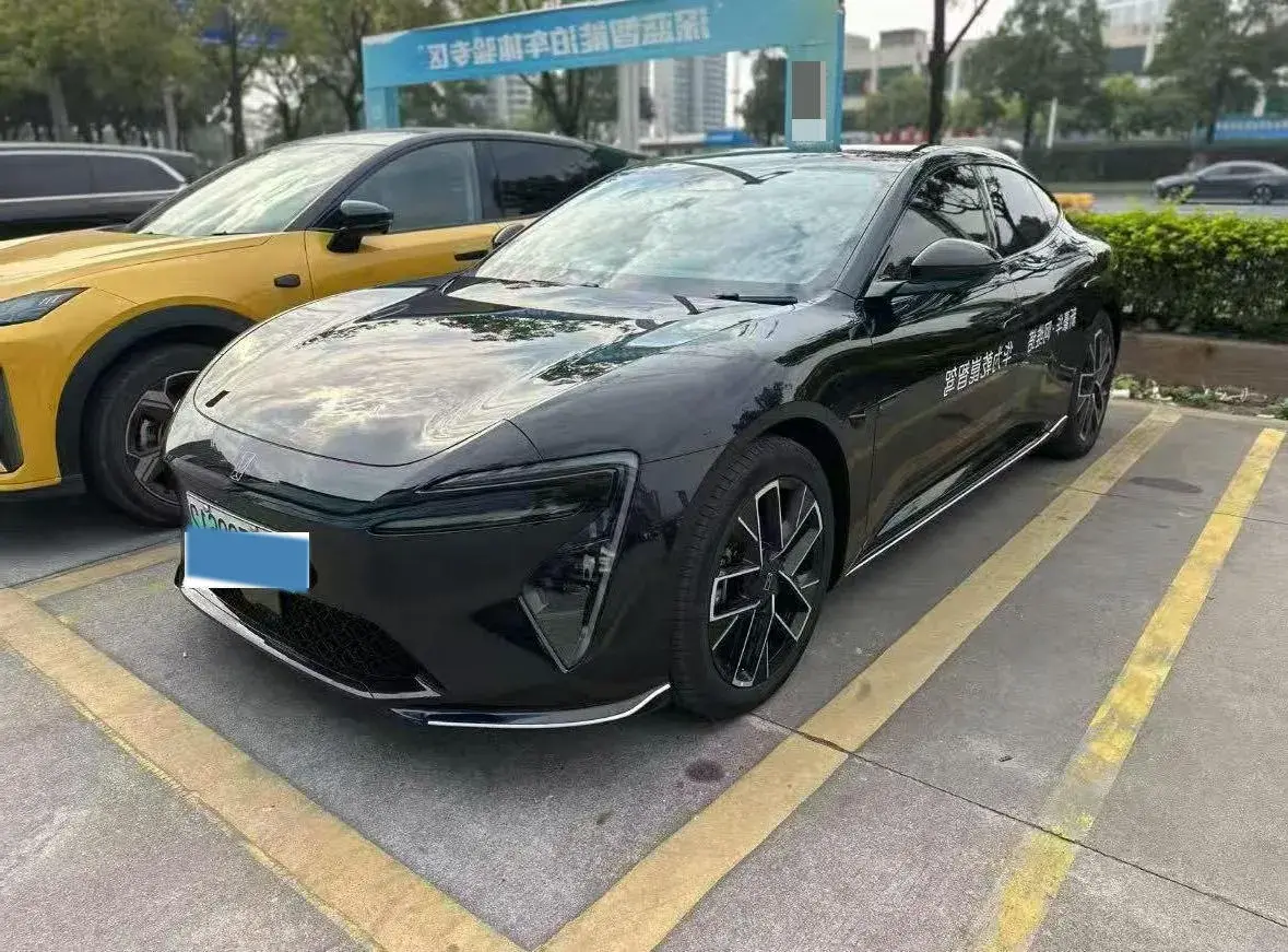 2025 Exceed Sterra ES BEV 77KWH