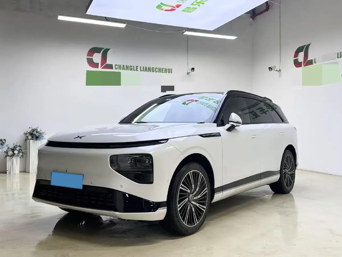 2024 Xpeng G9 BEV 98KWH