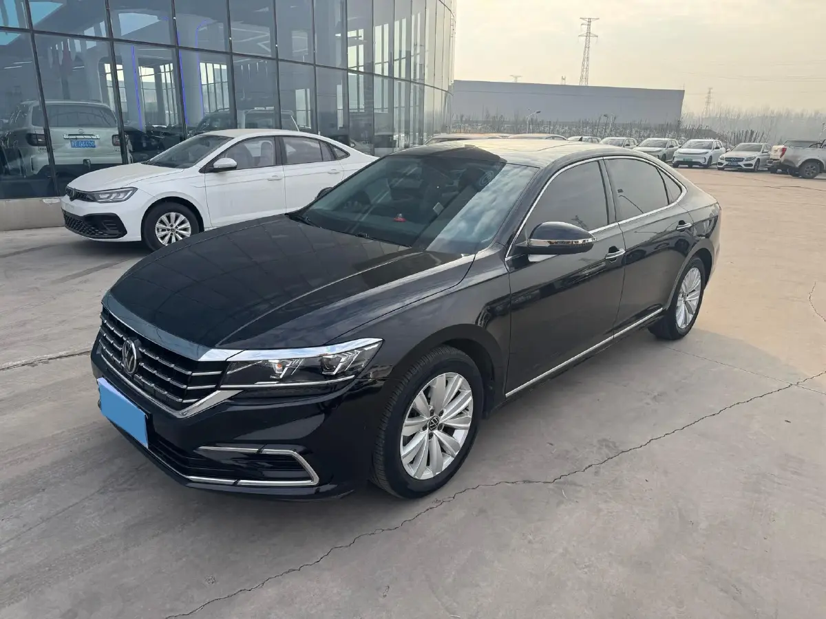 2021 Volkswagen Passat 2.0T 186HP L4 7DCT