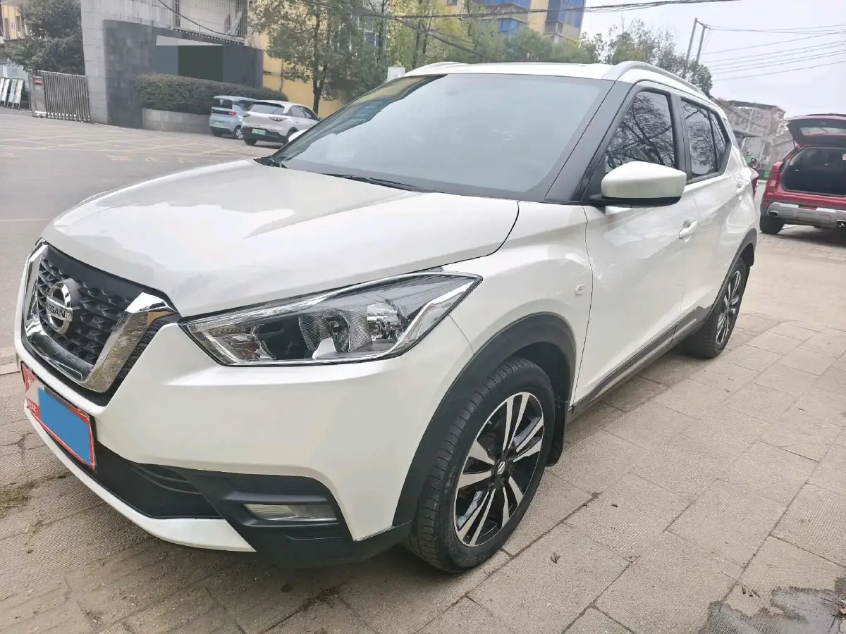 2022 Nissan Kicks 1.5L 122HP L4 CVT