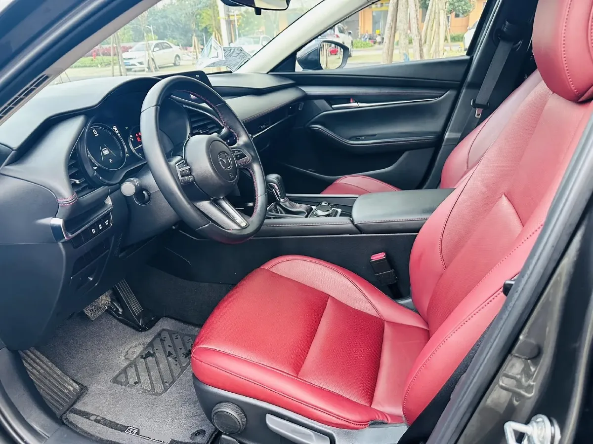 2022 Mazda 3 Axela 2.0L 158HP L4 6AT,autocango,china used car exporter,china ev exporter,chinese used car exporter,chinese used ev exporter