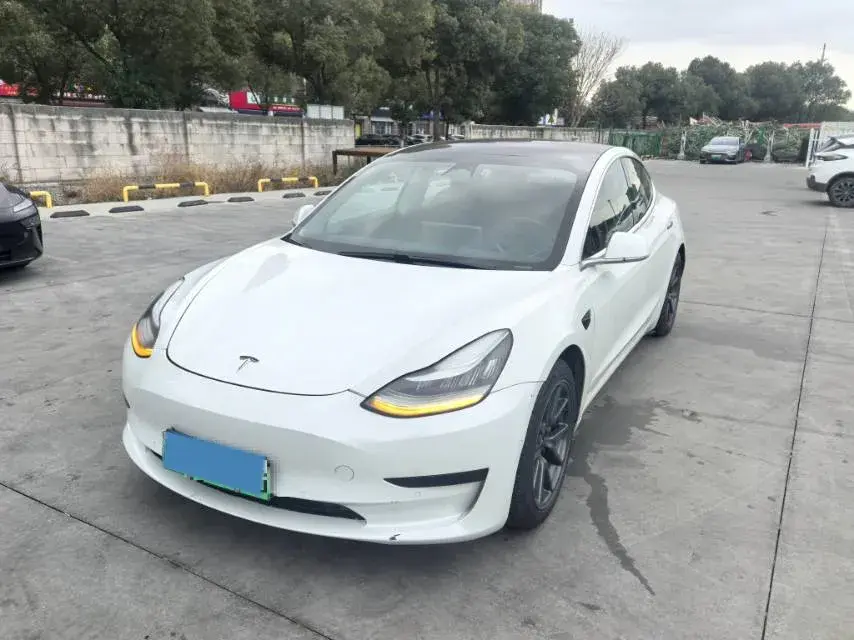 2020 Tesla Model 3 BEV 52KWH