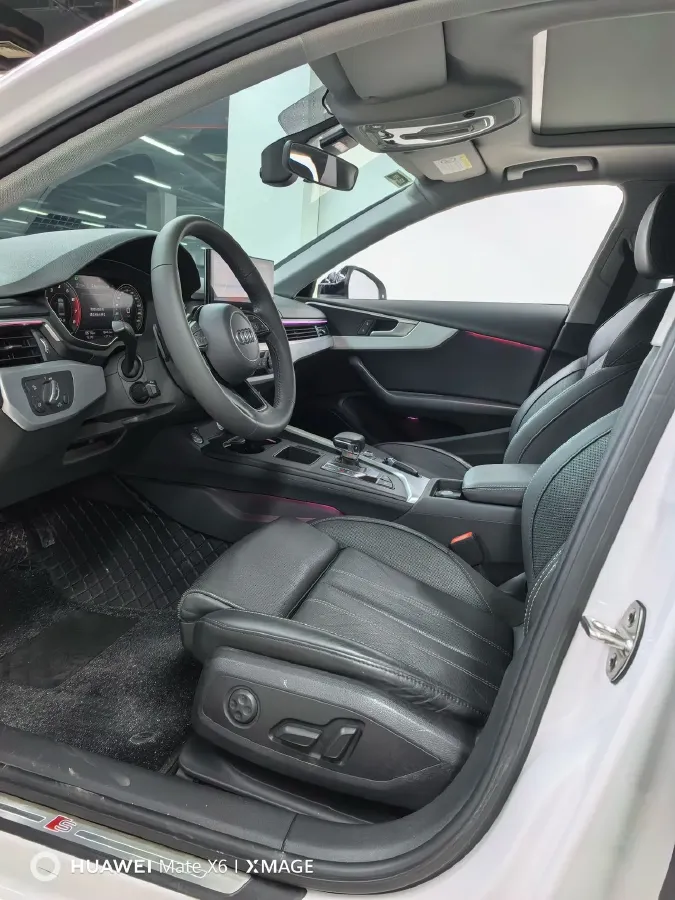 2020 Audi A4L 2.0T 190HP L4 7DCT,autocango,china used car exporter,china ev exporter,chinese used car exporter,chinese used ev exporter