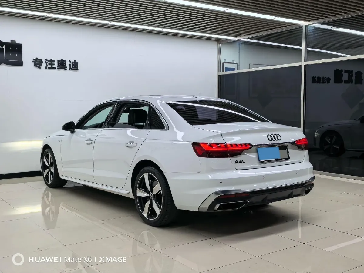 2020 Audi A4L 2.0T 190HP L4 7DCT,autocango,china used car exporter,china ev exporter,chinese used car exporter,chinese used ev exporter