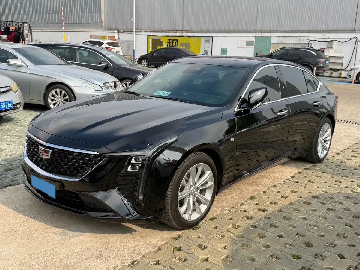 2024 Cadillac CT5 2.0T 237HP L4 10AT