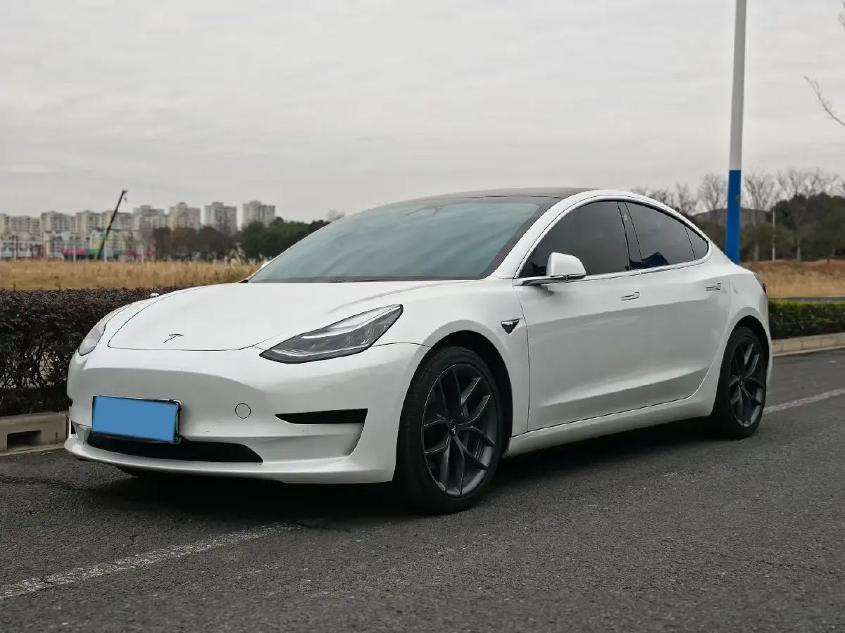 2020 Tesla Model 3 BEV 52KWH