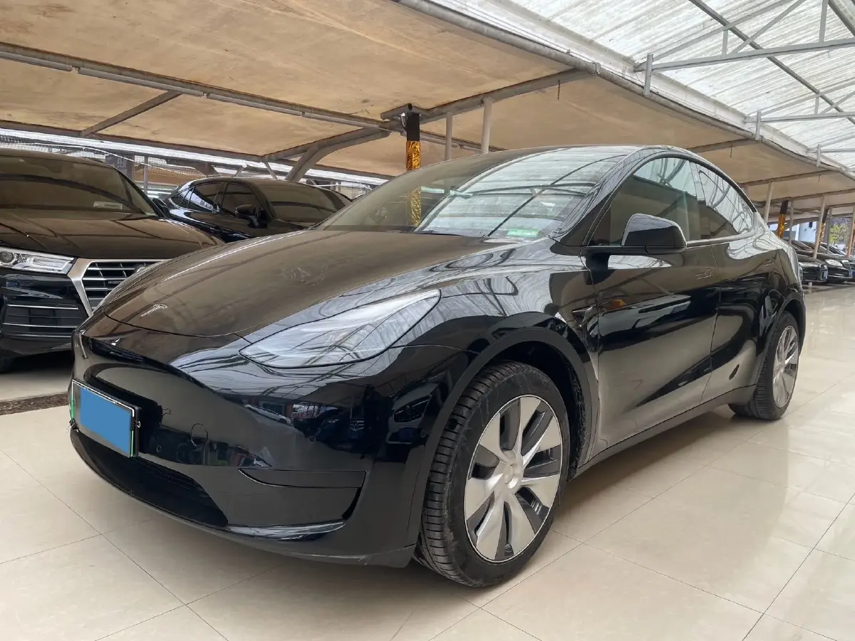 2022 Tesla Model Y BEV 60KWH