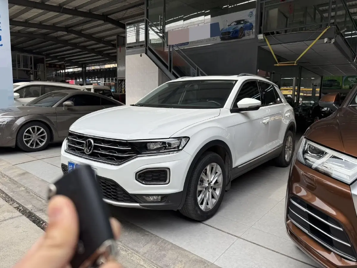 2021 Volkswagen T-Roc 1.4T 150HP L4 7DCT