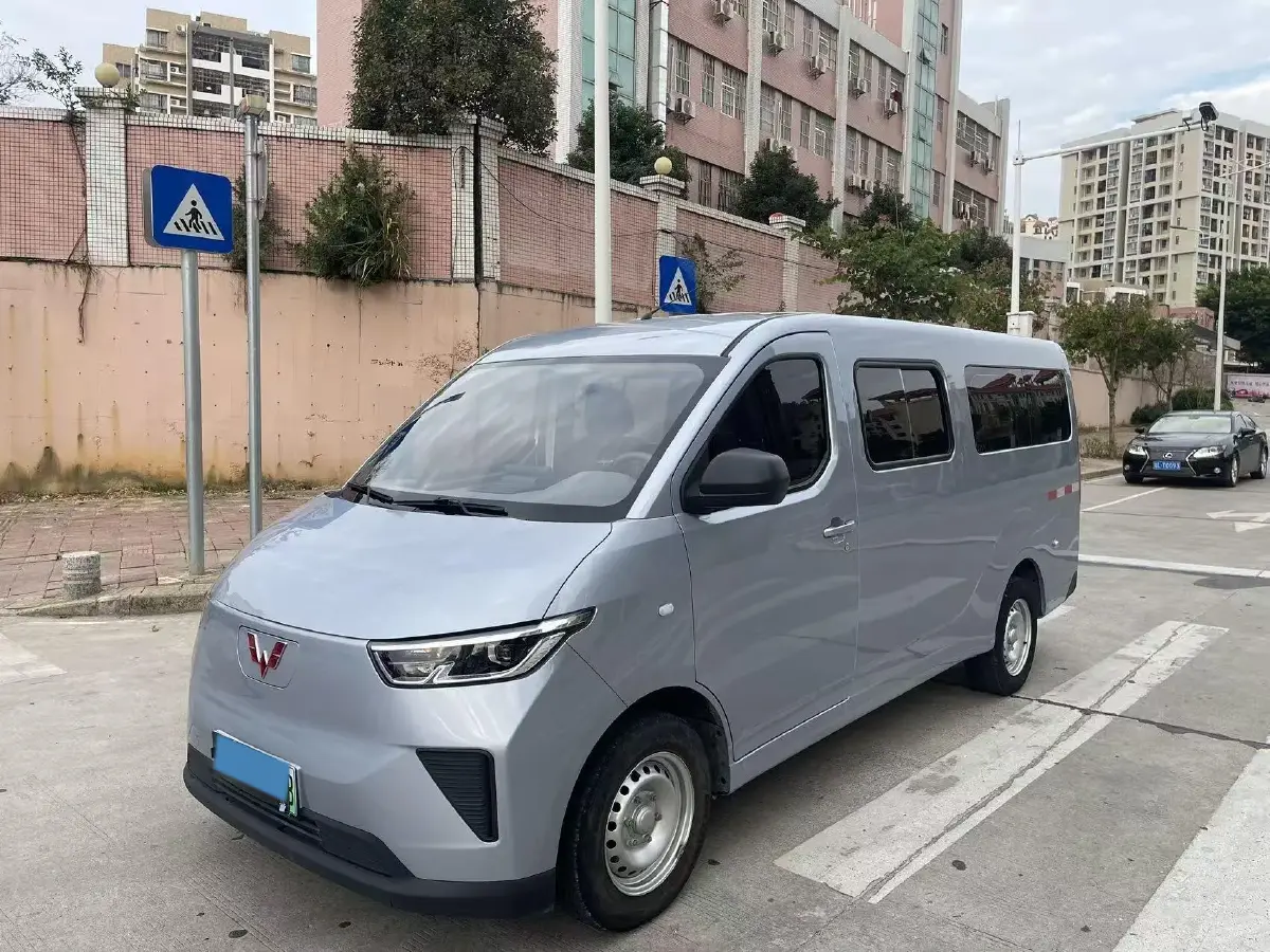 2024 WuLing YangGuang BEV 41.9KWH