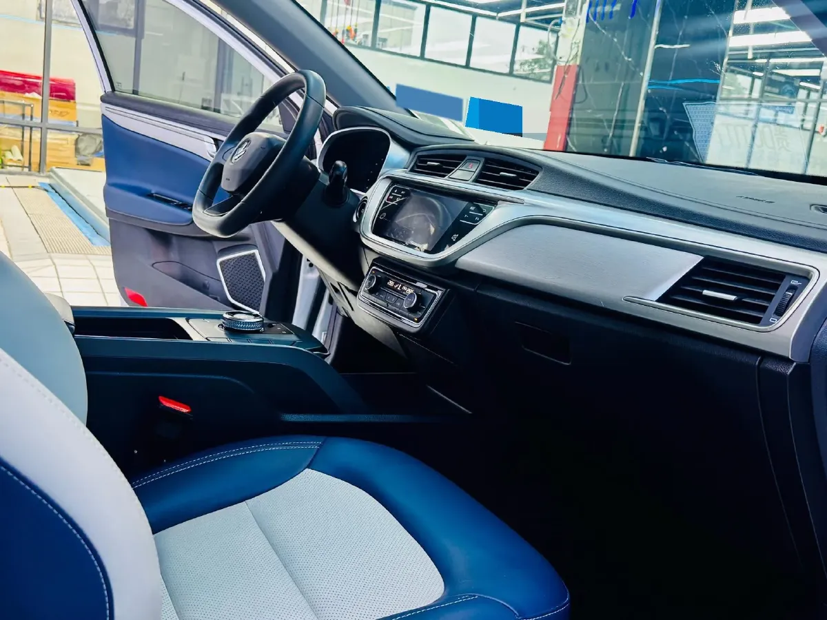 2022 Livan Maple 60s PRO BEV 52.56KWH,autocango,china used car exporter,china ev exporter,chinese used car exporter,chinese used ev exporter