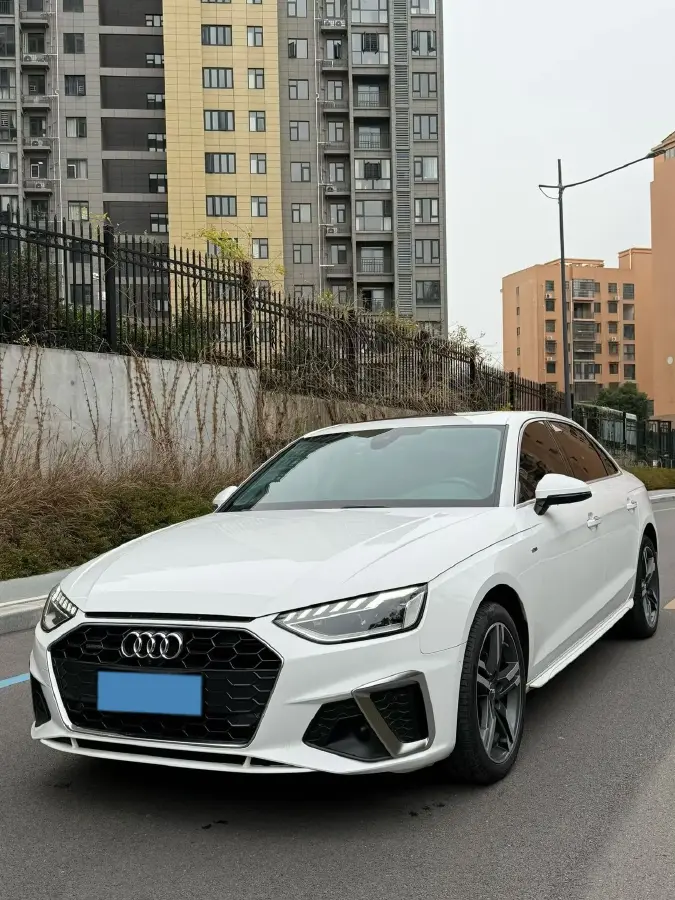 2020 Audi A4L 2.0T 190HP L4 7DCT