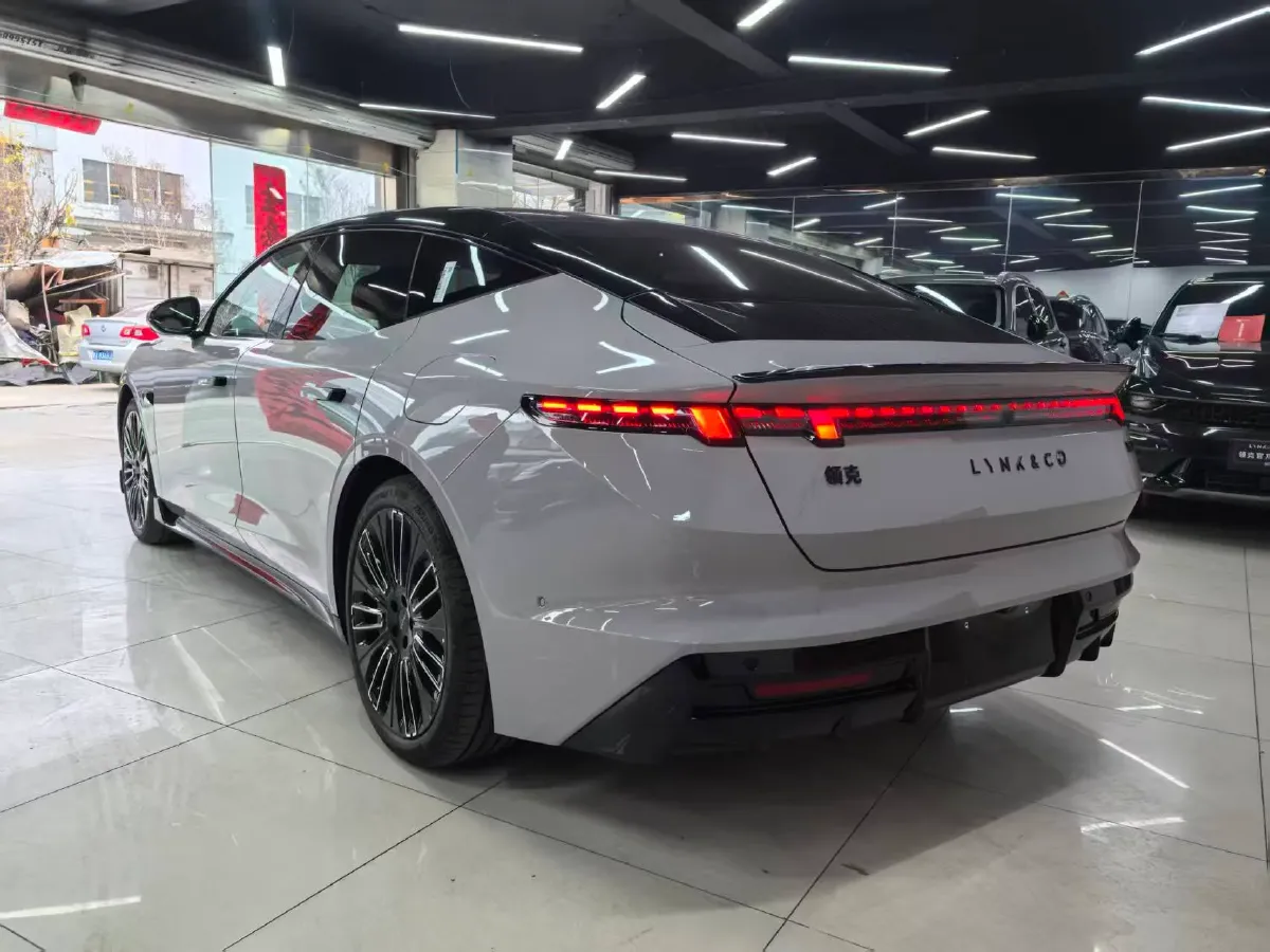 2025 LYNK&CO 10 EM-P 1.5T 163HP L4 3DHT PHEV,autocango,china used car exporter,china ev exporter,chinese used car exporter,chinese used ev exporter