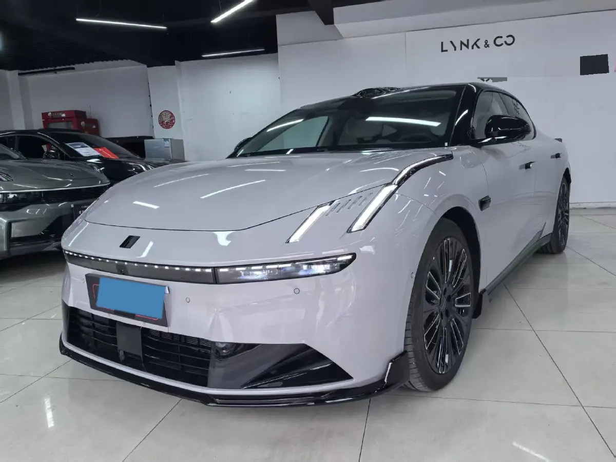 2025 LYNK&CO 10 EM-P 1.5T 163HP L4 3DHT PHEV,autocango,china used car exporter,china ev exporter,chinese used car exporter,chinese used ev exporter