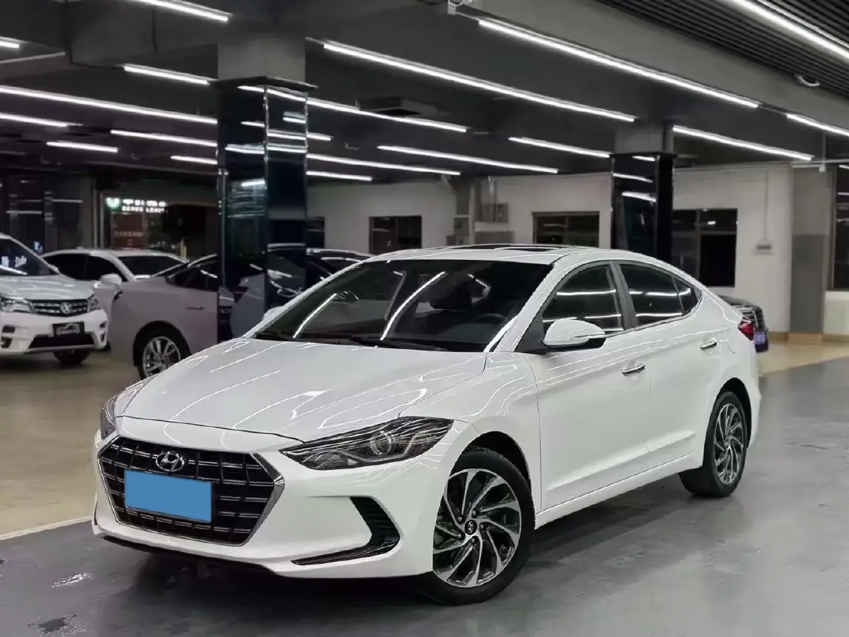 2020 Hyundai Elantra 1.4T 130HP L4 7DCT