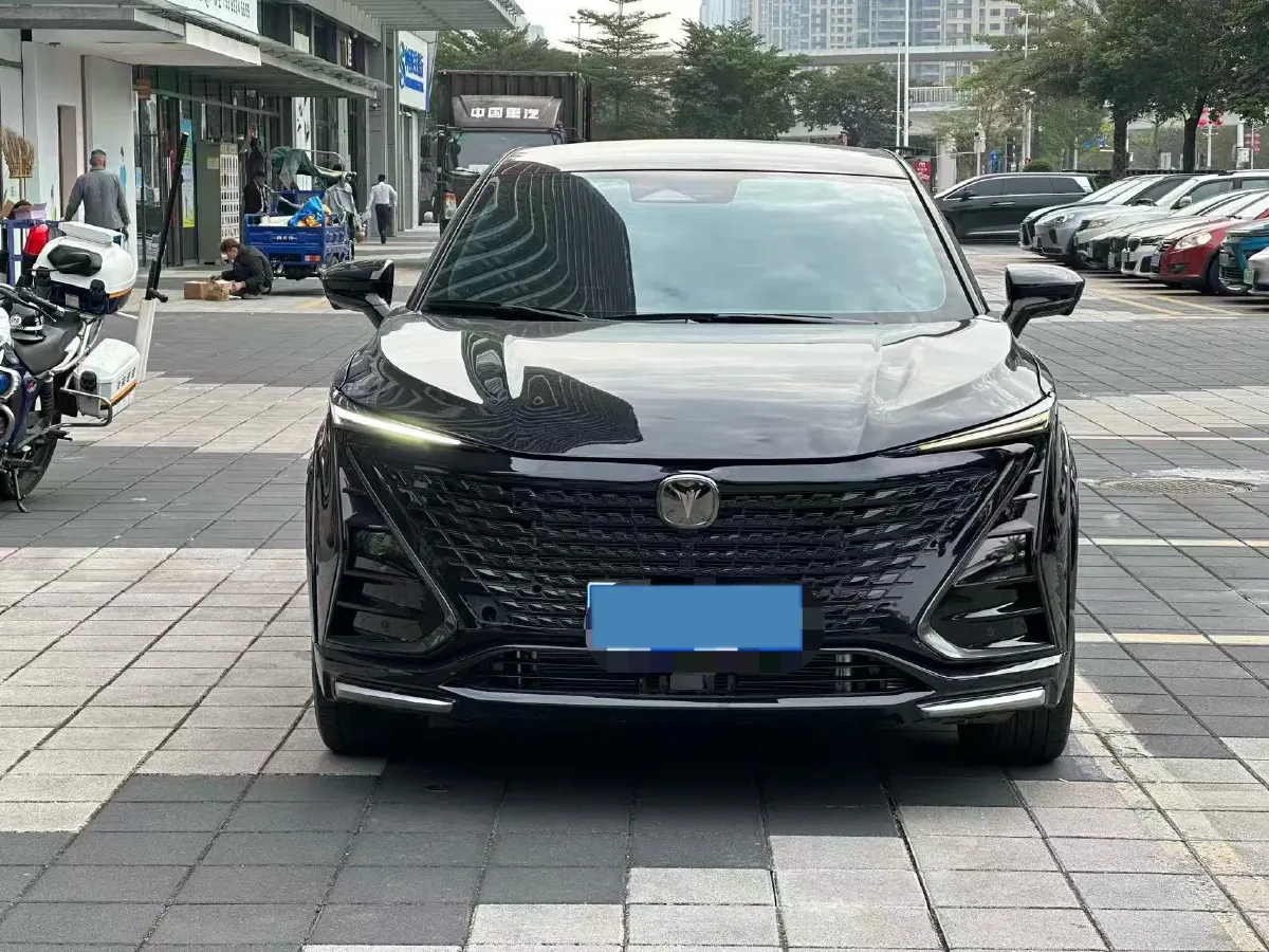 2023 ChangAn UNI-T 1.5T 188HP L4 7DCT,autocango,china used car exporter,china ev exporter,chinese used car exporter,chinese used ev exporter