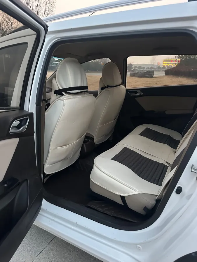 2019 Golden Dragon New Era Sea Lion 2.0L 102HP L4 5MT,autocango,china used car exporter,china ev exporter,chinese used car exporter,chinese used ev exporter