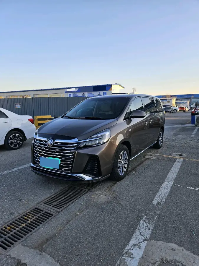 2023 Buick GL8 2.0T 237HP L4 9AT