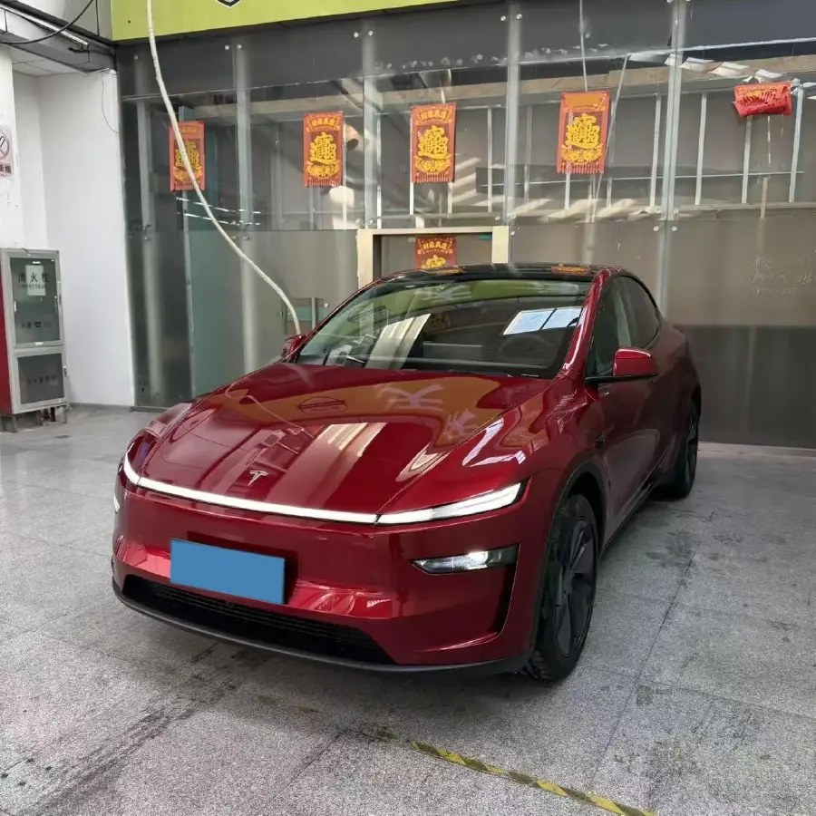 2026 Tesla Model Y BEV